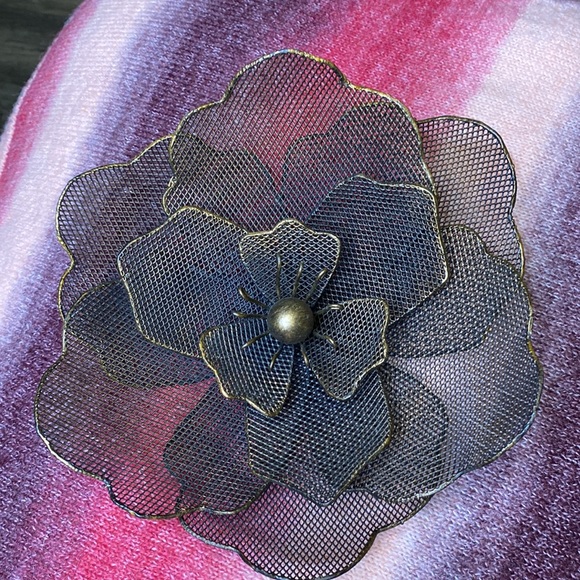 Mesh metal flower - Picture 2 of 6